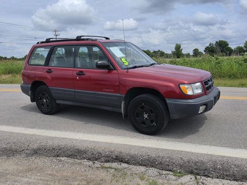 Used 1998 Subaru Forester L AWD/4WD image 1
