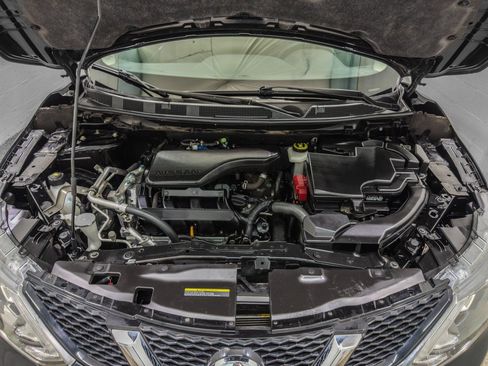 Used 2017 Nissan Rogue Sport SV AWD/4WD image 35