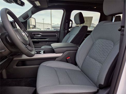 New 2026 RAM 1500 Big Horn AWD/4WD image 18