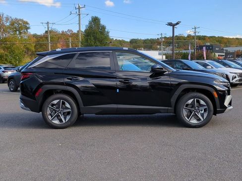 Certified 2025 Hyundai Tucson SEL AWD/4WD image 2