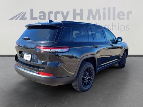 New 2025 Jeep Grand Cherokee L Altitude AWD/4WD image 6