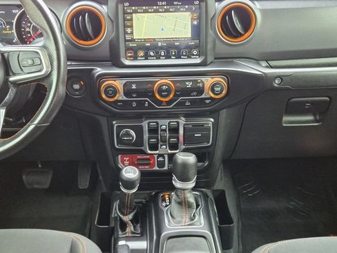 Used 2022 Jeep Gladiator Mojave w/ LED Lighting Group AWD/4WD image 13