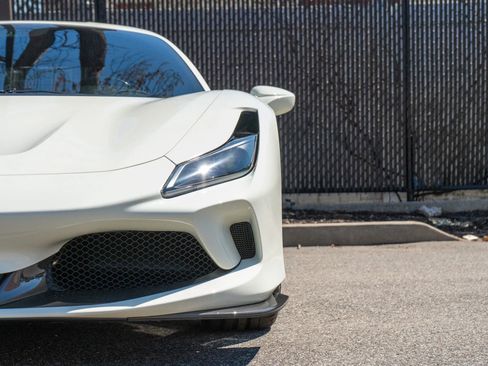 Used 2021 Ferrari F8 Tributo RWD image 6