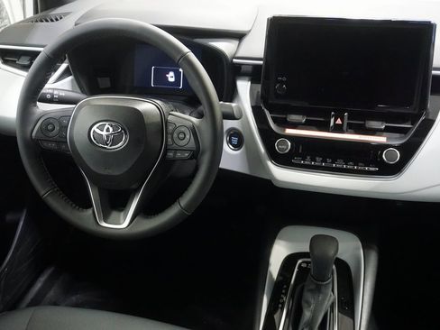 New 2026 Toyota Corolla SE image 27