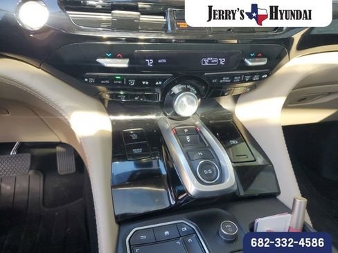 Used 2023 Acura MDX SH-AWD w/ Advance Package image 11