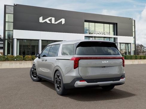 New 2026 Kia Carnival EX FWD image 5