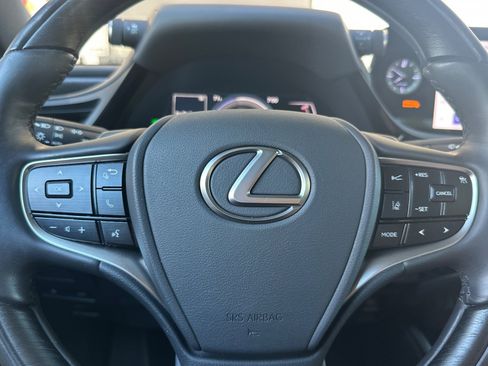 Used 2024 Lexus ES 300h w/ Accessory Package (Z1) FWD image 28