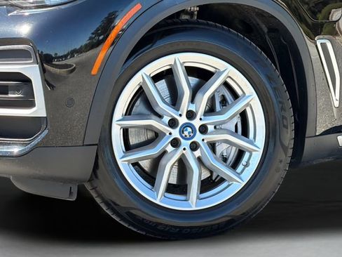 Certified 2023 BMW X5 xDrive45e w/ Parking Assistance Package image 6