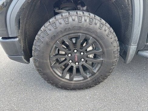 Used 2022 GMC Sierra 1500 AT4X image 13