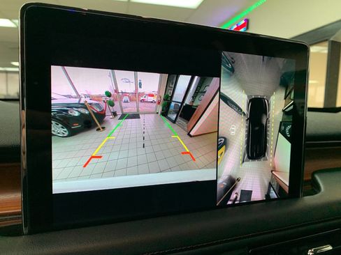 Used 2020 Lincoln Aviator Reserve w/ Elements Package Plus image 15