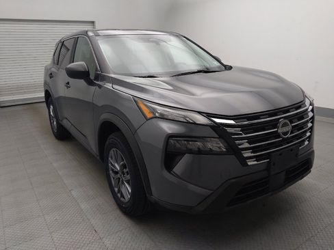 Used 2024 Nissan Rogue S AWD/4WD image 13
