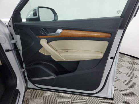 Certified 2023 Audi Q5 2.0T Premium Plus w/ Premium Plus Package image 26