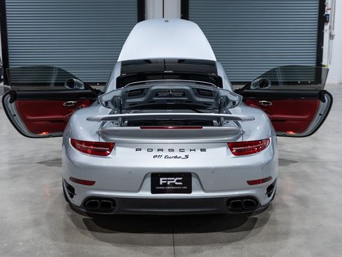 Used 2014 Porsche 911 Turbo S AWD/4WD image 40
