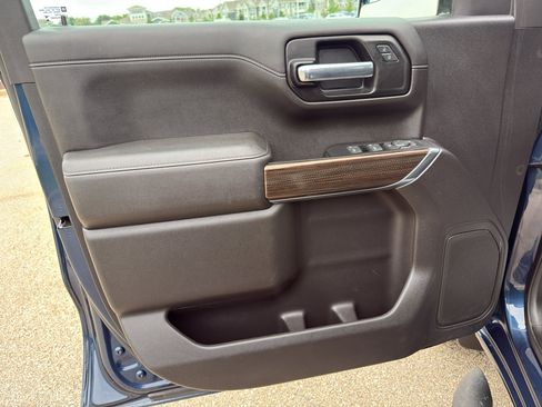 Used 2022 Chevrolet Silverado 1500 LT Trail Boss w/ Bed Protection Package AWD/4WD image 16