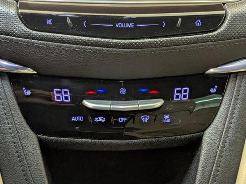 Used 2017 Cadillac XT5 Luxury w/ Driver Awareness Package image 26