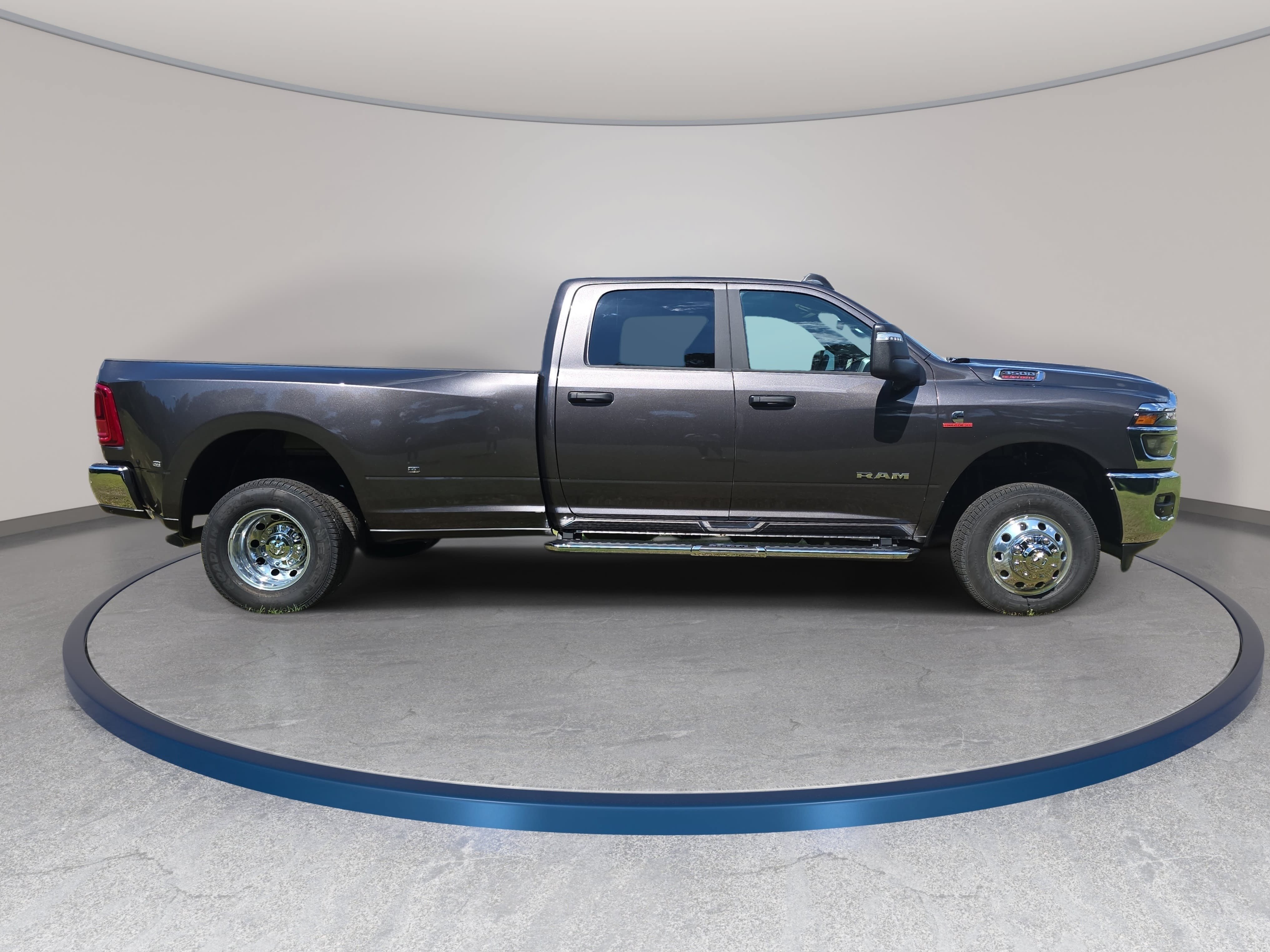 New 2026 RAM 3500 Big Horn AWD/4WD image 5
