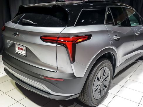 New 2025 Chevrolet Blazer EV LT w/ Midnight/Sport Edition image 8