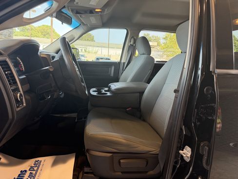 Used 2015 RAM 1500 Express AWD/4WD image 12
