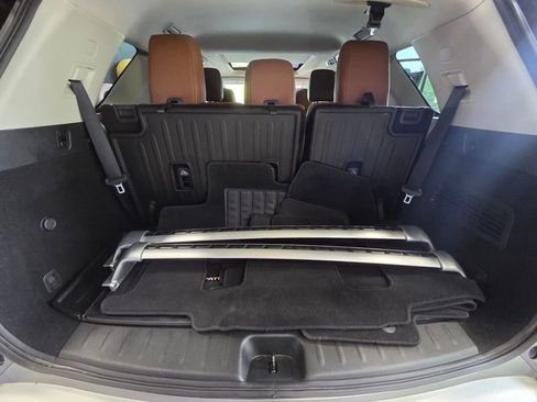Used 2023 Nissan Pathfinder Platinum AWD/4WD image 14