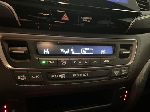 Certified 2023 Honda Passport TrailSport image 19