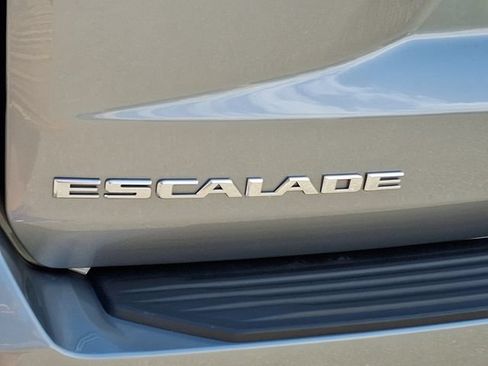 Certified 2023 Cadillac Escalade Sport Platinum w/ LPO, Floor Liner Package AWD/4WD image 30