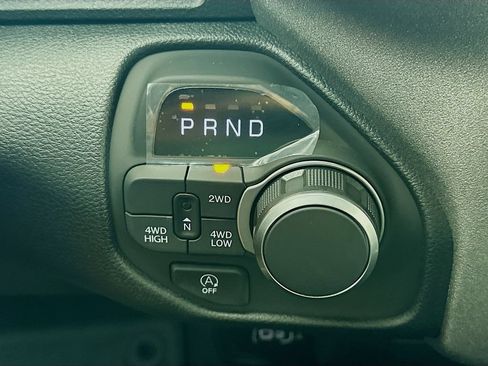 New 2026 RAM 1500 Express AWD/4WD image 12