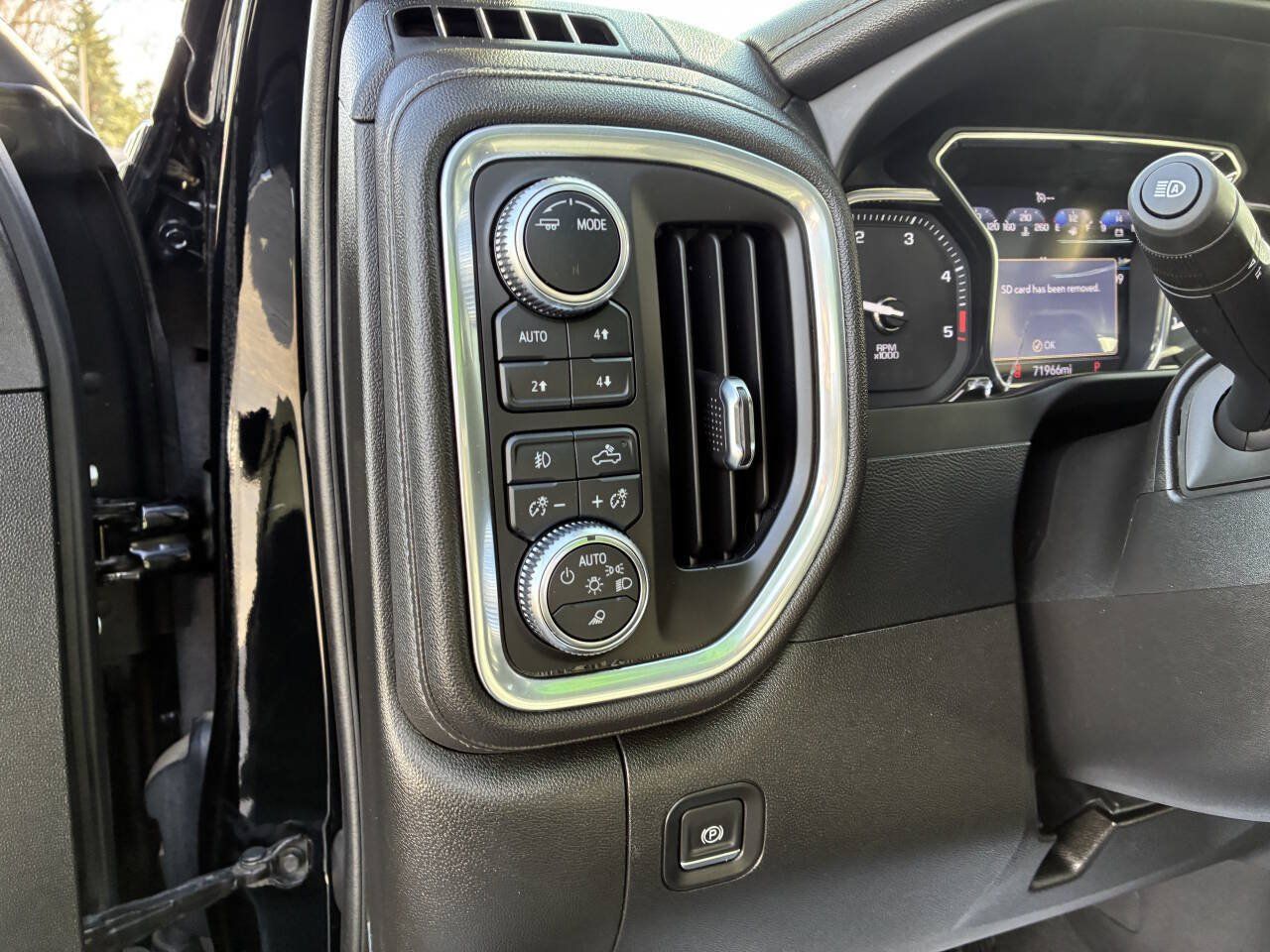 Used 2022 GMC Sierra 2500 Denali AWD/4WD image 45
