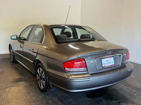 Used 2002 Hyundai Sonata SE FWD image 4