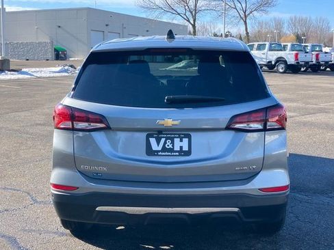 Used 2024 Chevrolet Equinox LT w/ LPO, Floor Liner Package image 24
