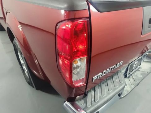 Used 2018 Nissan Frontier SV w/ Value Truck Package RWD image 29
