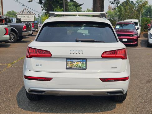 Used 2019 Audi Q5 2.0T Premium w/ Convenience Package AWD/4WD image 4