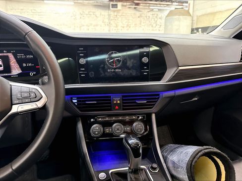 Used 2022 Volkswagen Jetta SEL FWD image 9