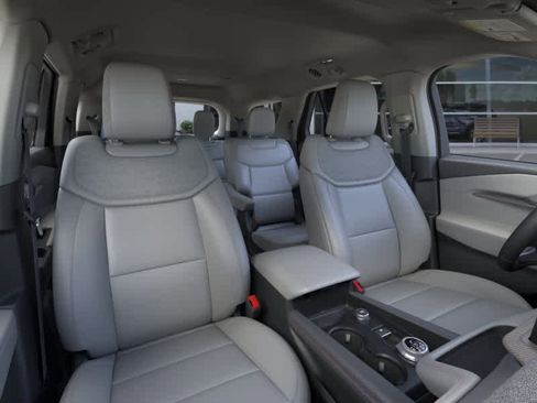 New 2026 Ford Explorer Active w/ Active Comfort Package RWD image 10