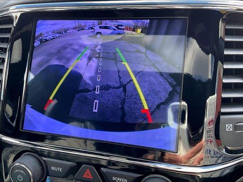 Used 2019 Jeep Grand Cherokee Altitude image 20