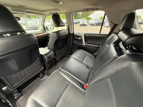 Used 2016 Toyota 4Runner Limited AWD/4WD image 19
