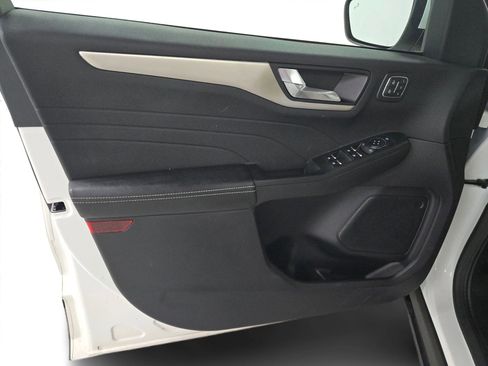 Used 2022 Ford Escape SEL w/ Technology Package image 20