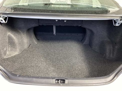 Used 2012 Toyota Camry LE FWD image 8