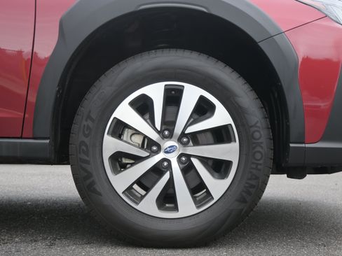 Certified 2025 Subaru Outback Premium AWD/4WD image 13