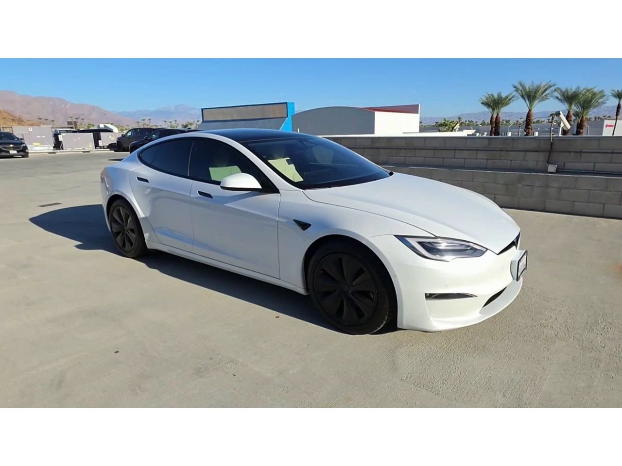 Used 2022 Tesla Model S Standard Range AWD/4WD image 2