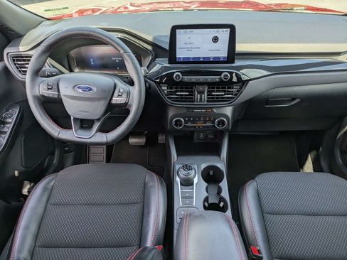 Used 2025 Ford Escape ST-Line FWD image 16