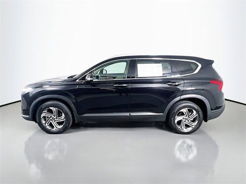 Used 2023 Hyundai Santa Fe SEL w/ Winter Weather Package image 4