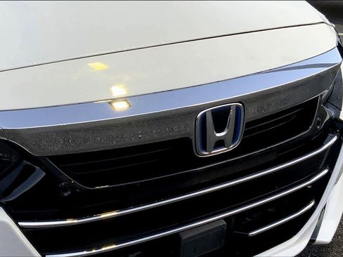 Used 2021 Honda Accord Touring image 29