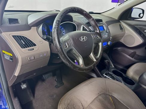 Used 2010 Hyundai Tucson Limited FWD image 9