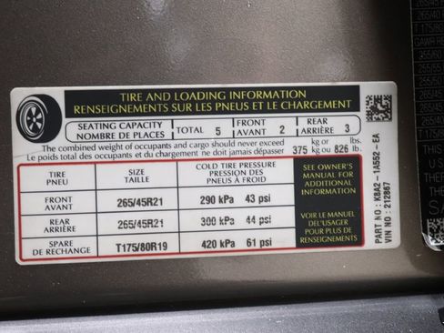 Used 2019 Land Rover Range Rover Velar R-Dynamic SE image 39