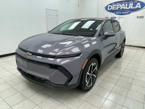 New 2026 Chevrolet Equinox EV LT image 16