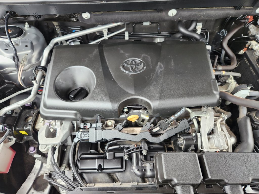 Used 2019 Toyota RAV4 XLE Premium w/ Cold Weather Package AWD/4WD image 20