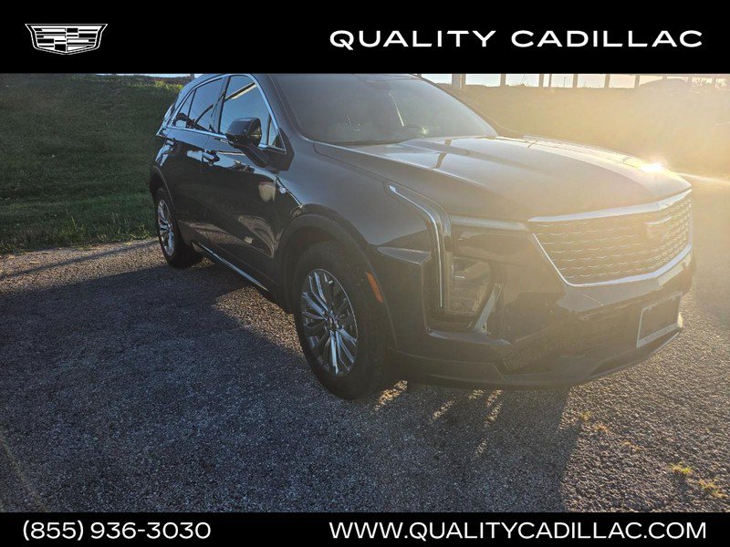 Used 2024 Cadillac XT4 Premium Luxury w/ Active Safety Package AWD/4WD image 1