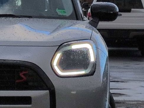 Certified 2025 MINI Cooper Countryman S image 11