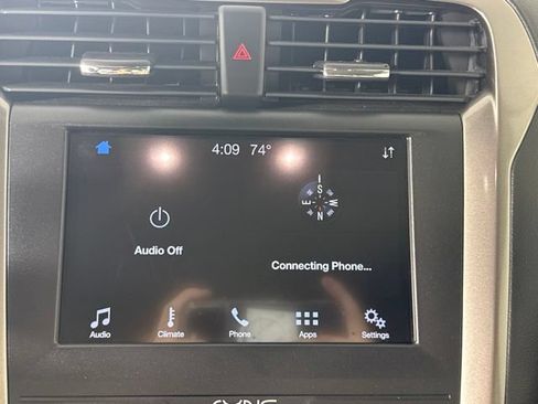 Used 2019 Ford Fusion SEL FWD image 19