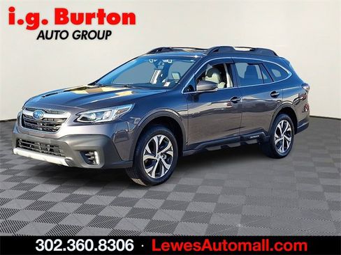 Used 2022 Subaru Outback Limited image 3